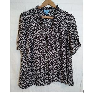 CeCe shirt size Large